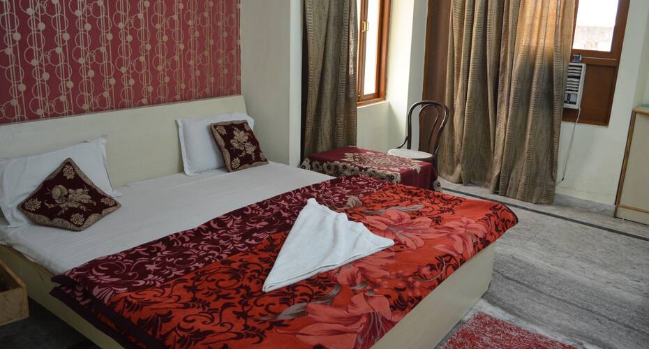 Hotel Kamal, Lucknow 5